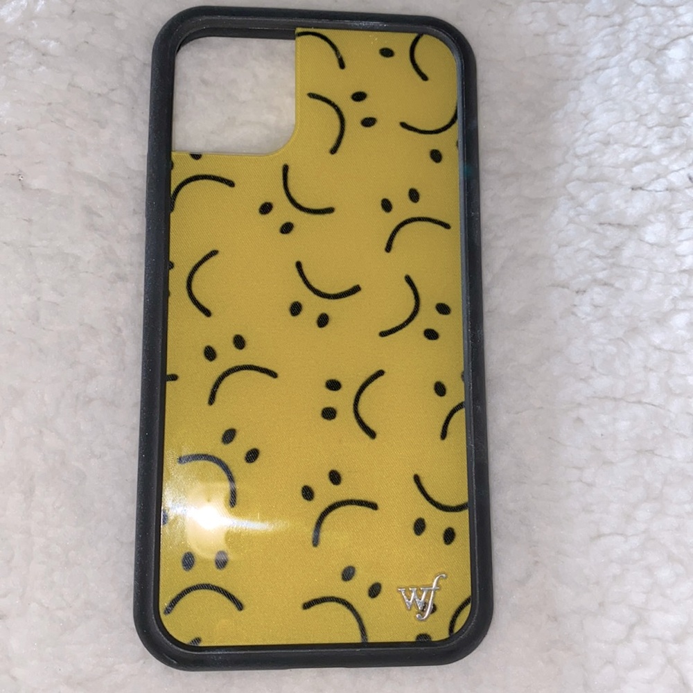Sadurdays Smiley face Wildflower Phone Case